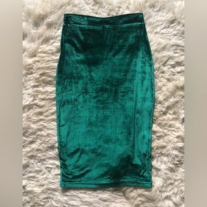 NWOT Emerald Green Velvet Midi Skirt
